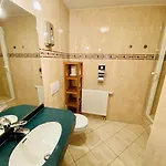 Ferienhaus Doppelzimmer Dinner, Direkt Am Alten Strom Rostock
